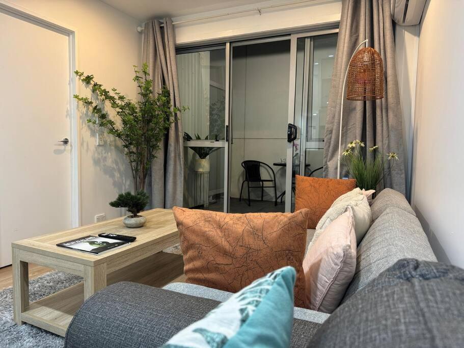 Stunning 3 Bd - 2 Bth City Apt - Pool & Carpark Auckland Exterior photo